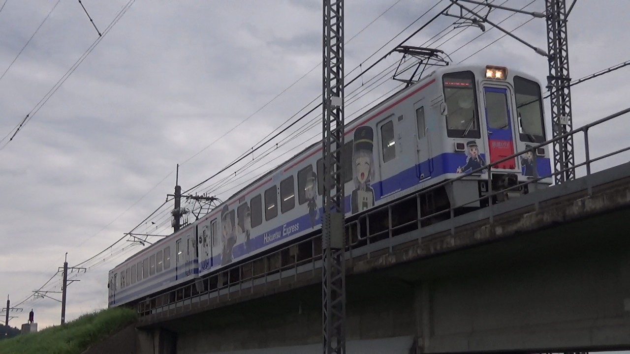 ほくほく線 HK100 鉄道むすめ松代うさぎラッピング+リニューアル色 普通列車 843M 魚沼丘陵→六日町にて