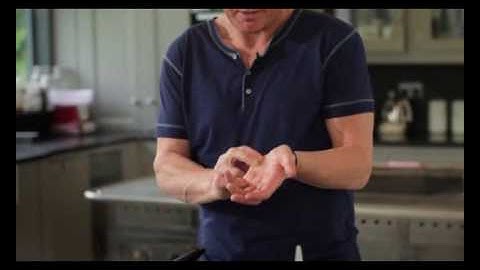 How to check a steak - rare, medium, well done - Gordon Ramsay