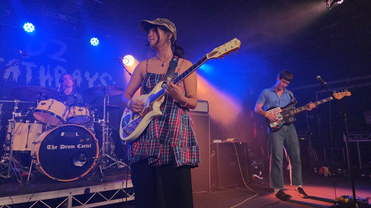 Watch Special Features - ALONE AGAIN live @ Crowbar on YouTube Watch Special Features - ALONE AGAIN live @ Crowbar on YouTube