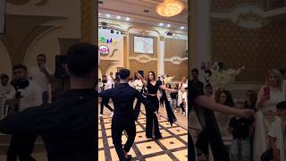 Девушка Исполняет 🔥 #лезгинка #tiktok #trending #top #keşfet #fypシ #baku #romantic #wedding #bride