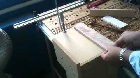 A simple jig for using the Festool domino when making drawer joinery