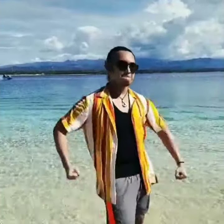 Friends+, Friends Premium, Friends Pro - YouTube