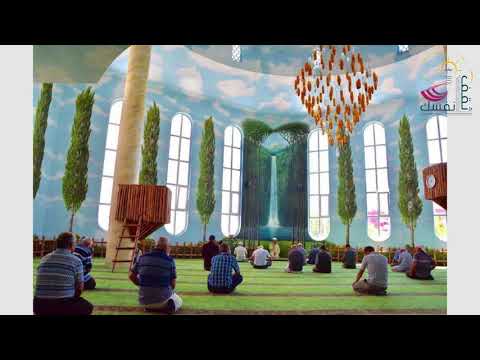 ديكور مسجد كأنه جزء من الطبيعة الخضراء ما رأيك فيه