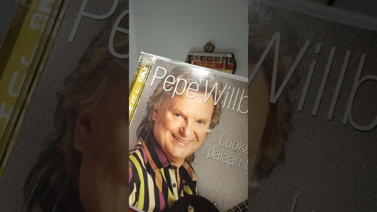 ASMR Suomi - naputellaan levyjä💽 📀 🎶 