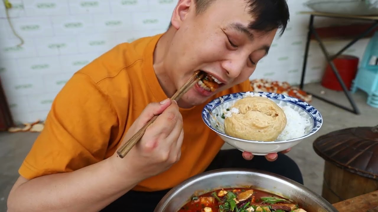 五花肉炖豆腐，一口一口吃过瘾