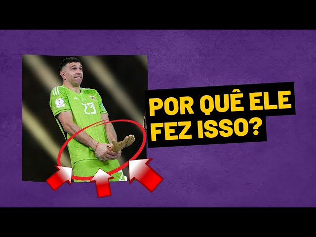 Martinez explica provocação com troféu após ser eleito melhor goleiro da  Copa - Folha PE
