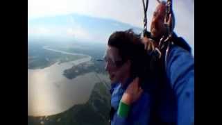 Rach's 17th Birthday Skydive
