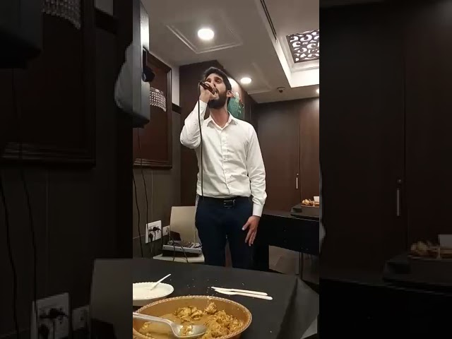 אריאל כהן מבצע את קטונתי לעיני יונתן ואהרון רזאל | צפו