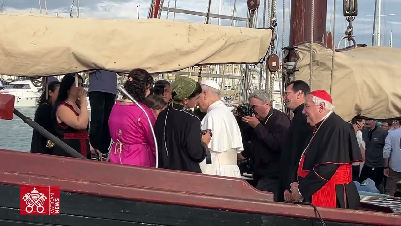 Visita di Papa Leone XIV a Ostia alla Nave-Scuola della Pace 