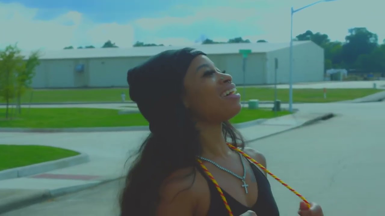 “WEAKY” Official Music Video 