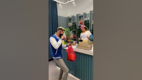 Kissing Credit Card To Pay Prank 😅 #shorts