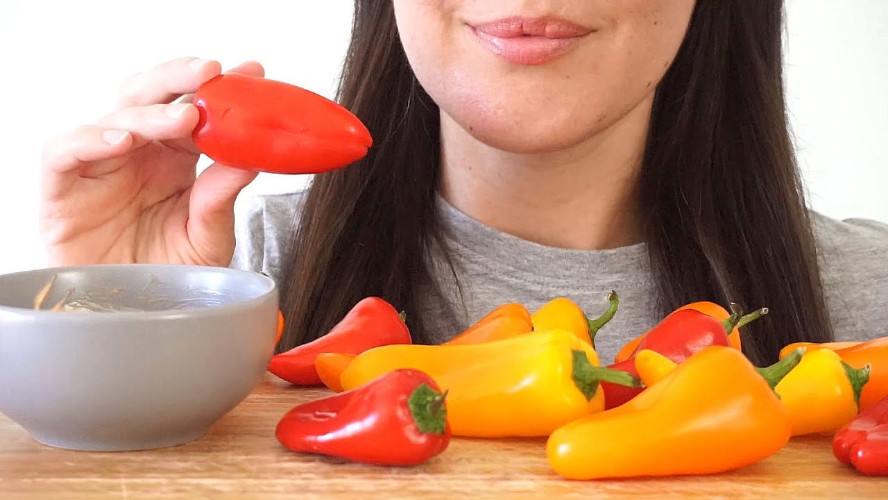 ASMR Eating Sounds: Crunchy Mini Peppers (No Talking)