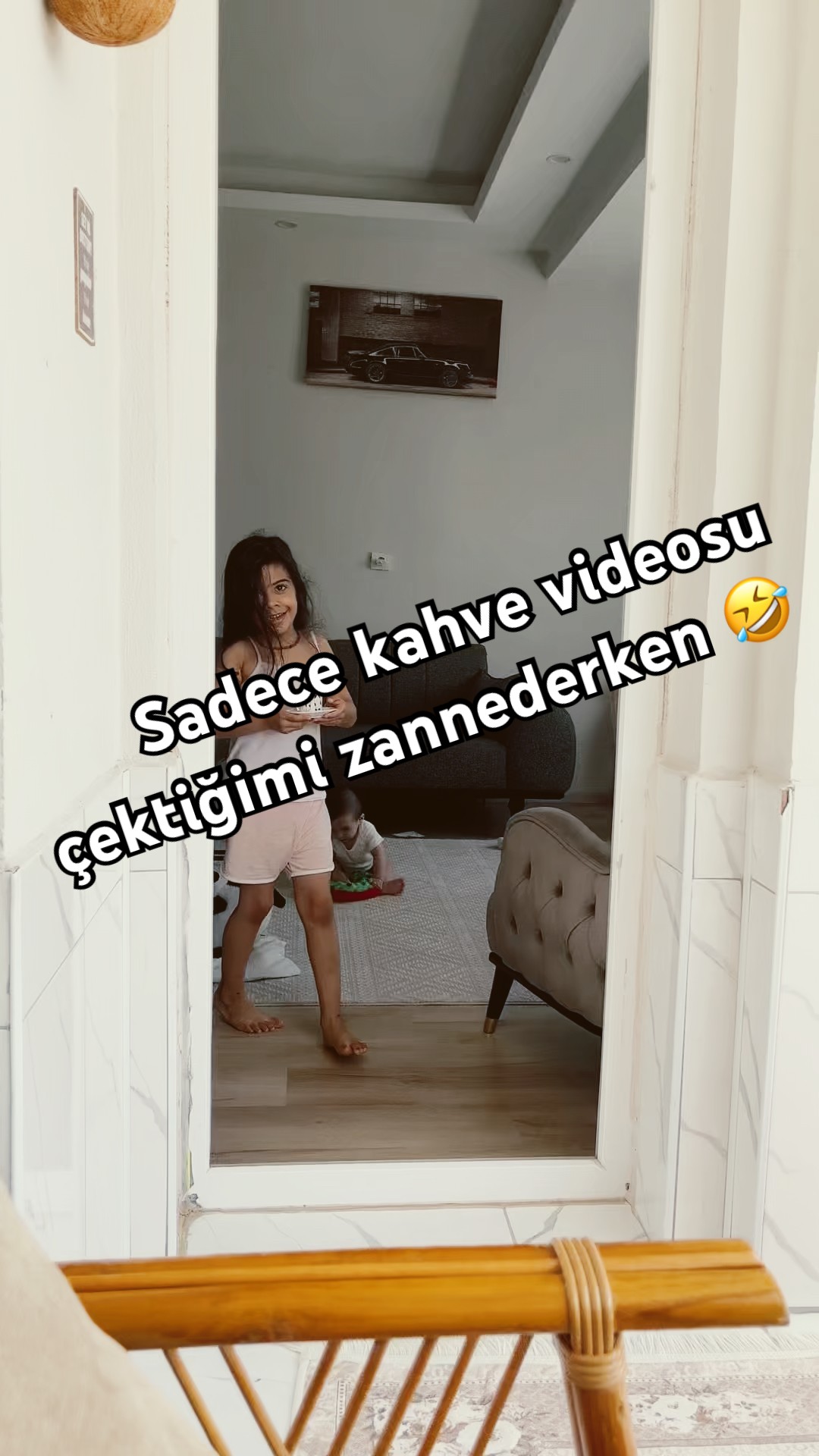Watch out for what's in the back 🤭🤣 #explore #funny