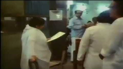 Rare video Lata Mangeshkar live recording with Raj Kapoor and team