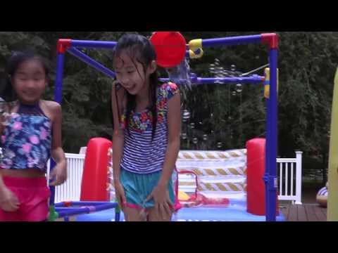 pretend-play-mcdonalds-drive-thru-playground-with-water-challenge