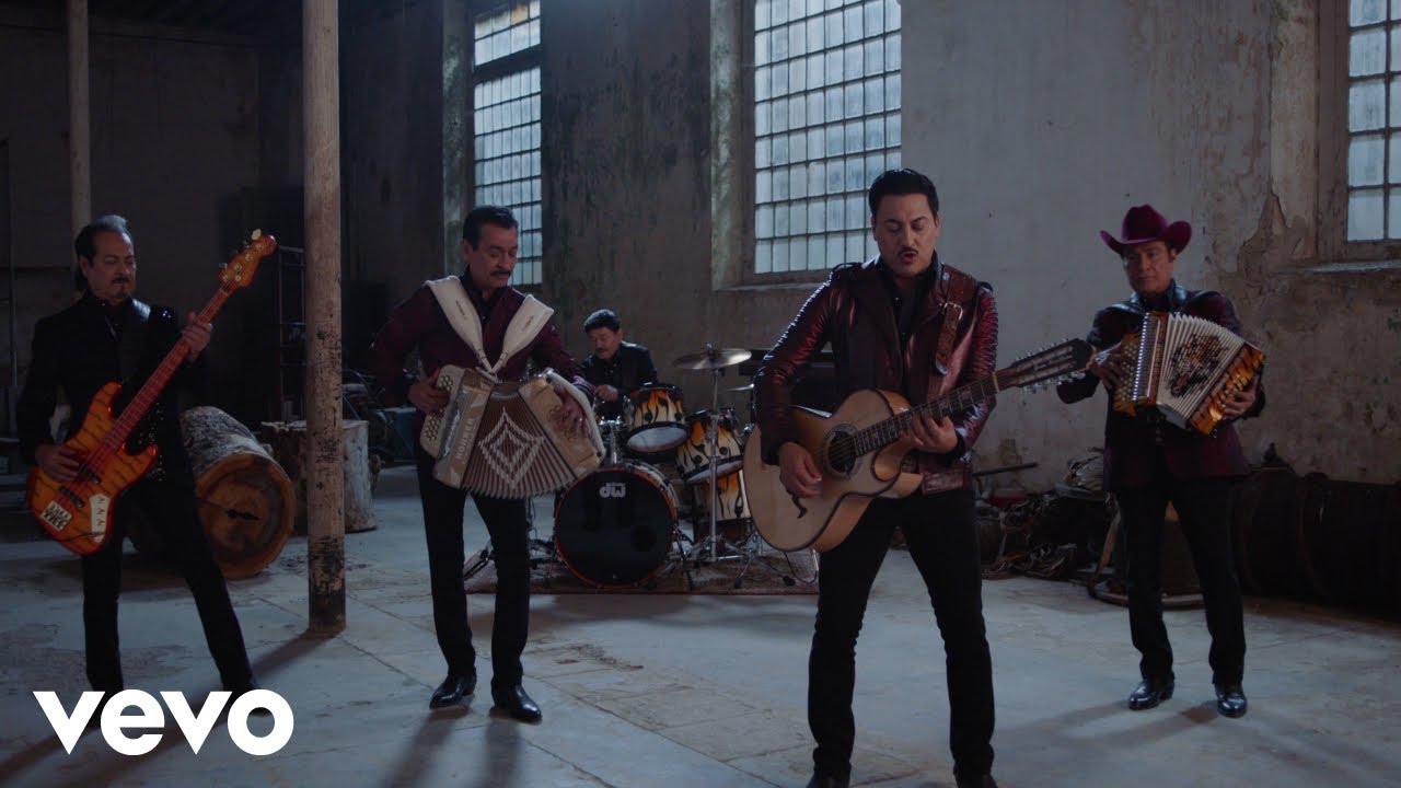 Los Tigres Del Norte - Me Falta Un Pecado