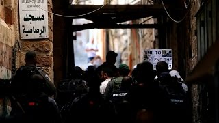 Palestinians protest against Jewish groups visiting Al-Aqsa