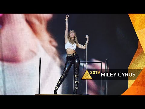 Miley Cyrus - Wrecking Ball (Glastonbury 2019)