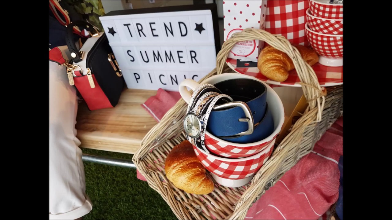 Fashion Extras moodwissel naar de nieuwe trend Summer picnic door stylisten Marco & Inez