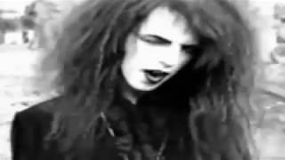 Witching Hour - She's Alive [Lyrics 1994 UK Gothic Rock]