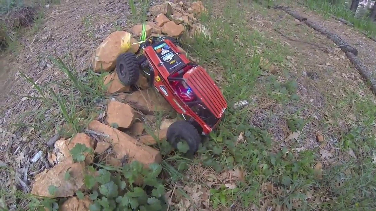 Axial Wraith Spawn kit sv3 4600kv and SCX10 Deadbolt mmp sct 2400kv YouTube