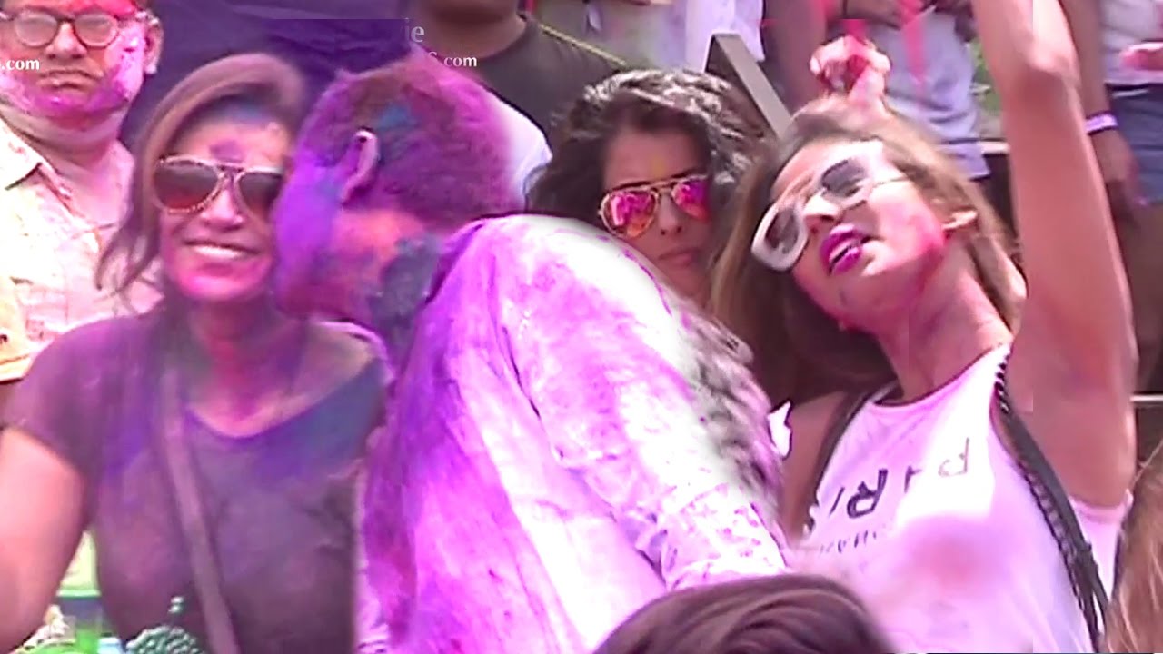 Bollywood Holi Party 2017 - Alia Bhatt,Ekta Kapoor,Mona Singh