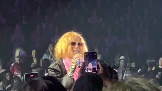 Shania Twain - Calgary  - May/09/23 1st song - big audience, indeed