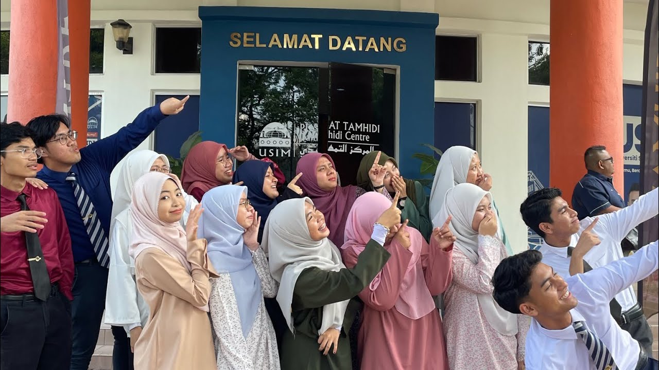 BEST FOUNDATION CLASSMATES EVER ⁉️😱🤔 - podcast ver