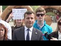 Teen protesters gate-crash David Seymour's stand up during Christchurch walkabout | Newshub