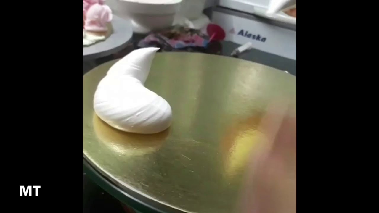 cách bắt thú trên bánh kem