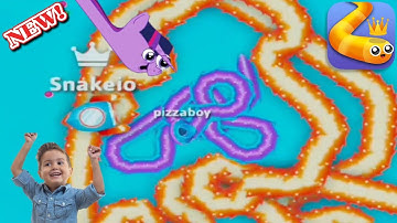 I Feed Cute Noob In Snake. Io! Epic Snakeio Gameplay