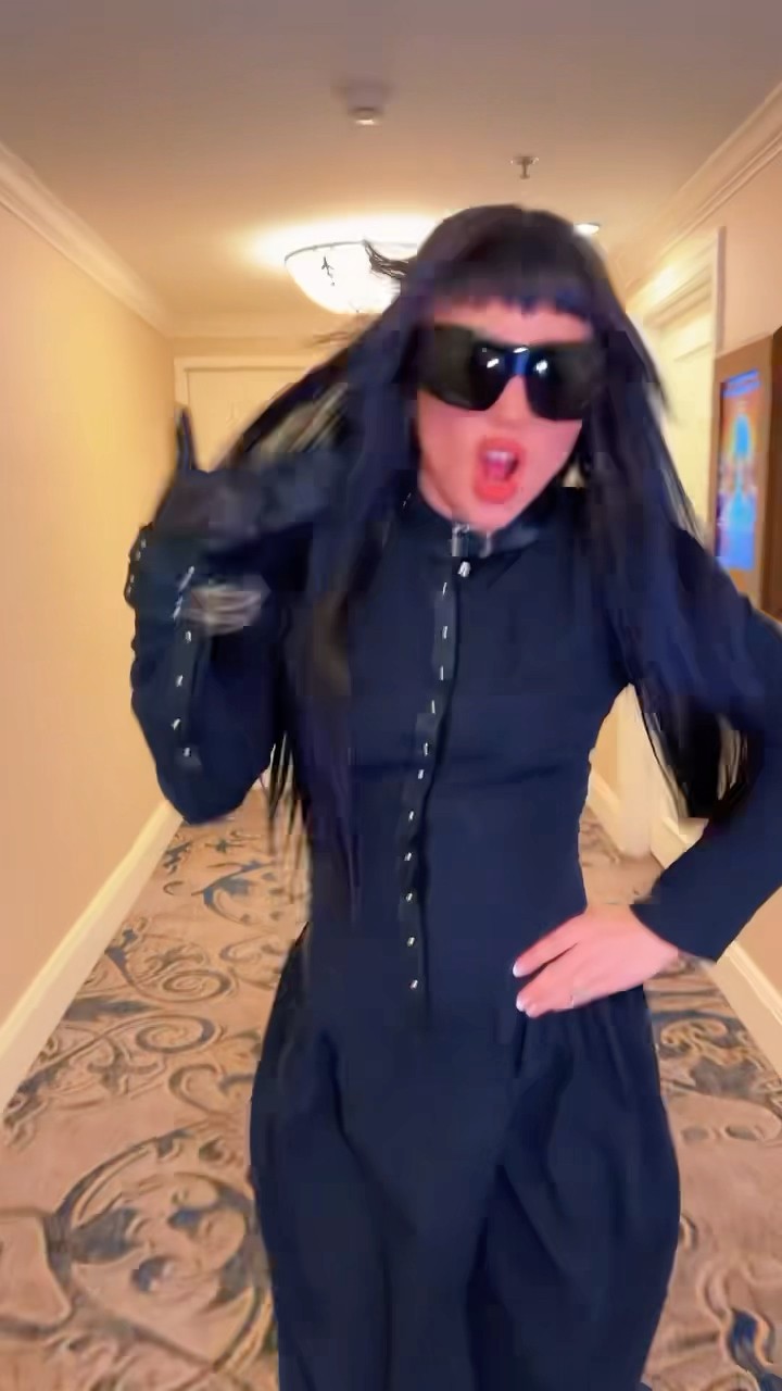 Goin into the SUPERBOWL like ABRA-OO-NA-NA. The category is: SPORTS or SPELLS!! ?‍♀️?