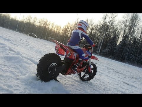 Зимний выезд на мотоцикле SKYRC SR5 Super Rider RC Motorcycle