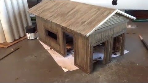 Tips & Tricks to Building A Model Railway - Part 2 - Painting and Weathering the Shed