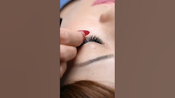 Lash removal 💦💧 #diylashes #lovelashes #lashextensions #lashremoval #grwmreel #grwm #makeup