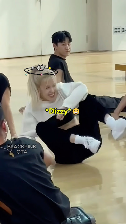 Male dancers being helpless before Rosé's mischief!! 😂🤣 #blackpink #kpop #rose #viralvideo