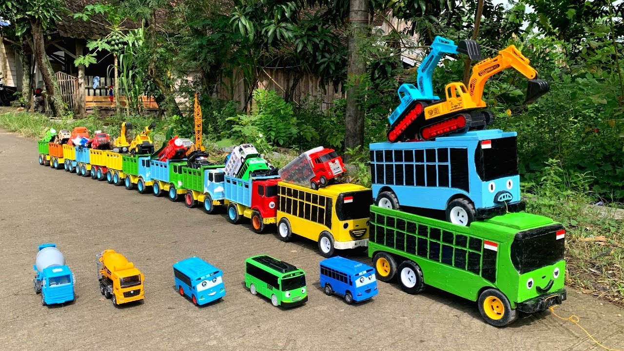 WADIDAW !! Mobil Truk Tronton Panjang Bongkar Mainan Mobil Mobilan Truk Molen, Truk Oleng, Excavator