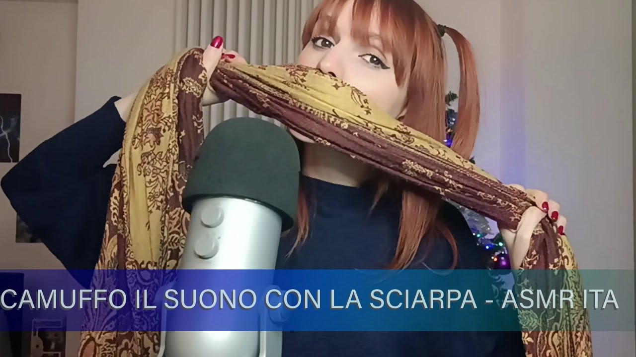 CHIACCHIERO IN WHISPERING NELLA SCIARPA - ASMR ITA (parole trigger, inaudible,muffling mouth sounds)