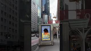 В Нью-Йорке от недовольных украинцев появилась реклама: «Помощь евреям = сжигание денег»