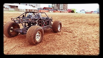 Axial Yeti XL 1/8 Test Drive (Slow Motion)
