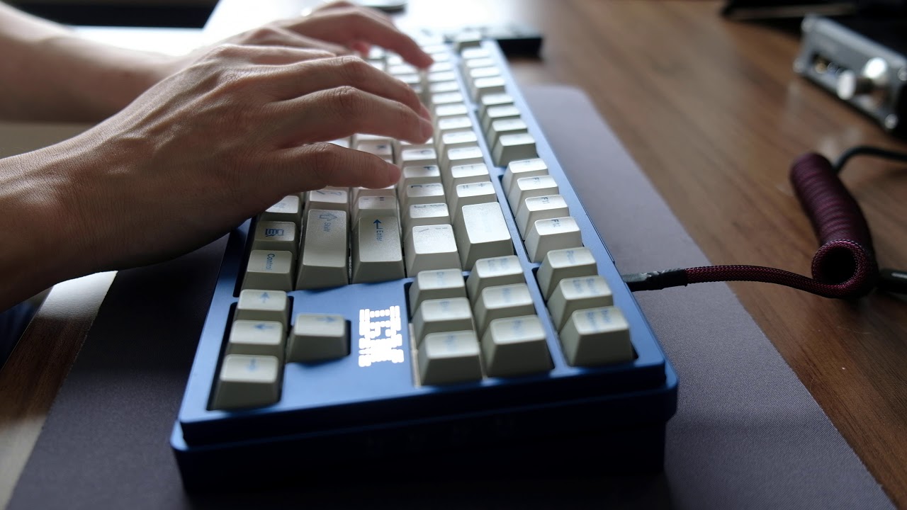 TX87 v1 with Vintage Blacks