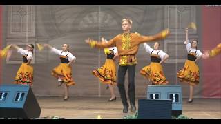 RUSSIAN FOLK DANCE  \