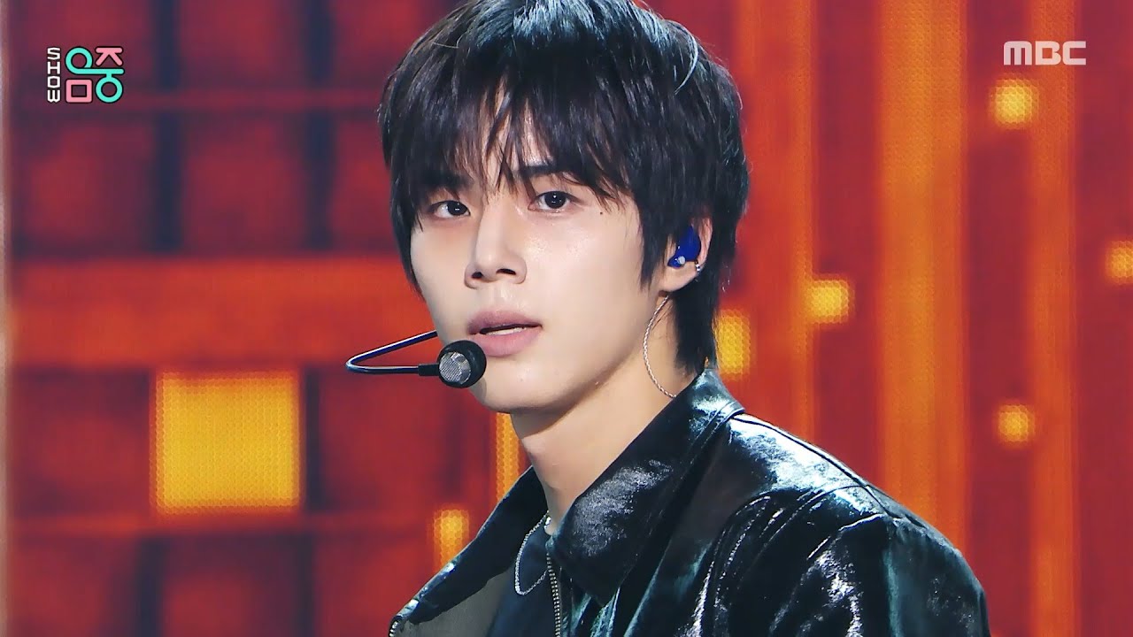 82MAJOR (82메이저) - Sign | Show! MusicCore | MBC260516방송 - YouTube