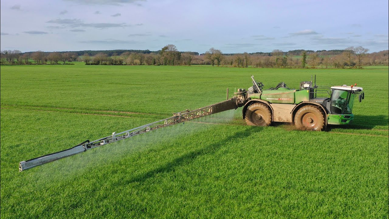 Pulvérisation sur Orge 🌾 / FENDT ROGATOR 645