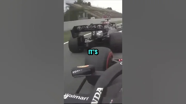 Max Verstappen goes ALL IN against Hamilton🔥 | #f1 #hamilton #speed #crash #verstappen
