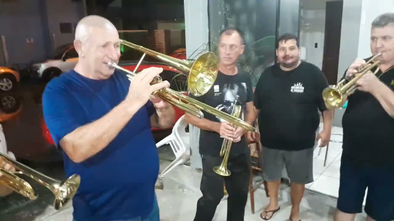 Encontro de músicos na Padaria Nova em ritmo de Carnaval