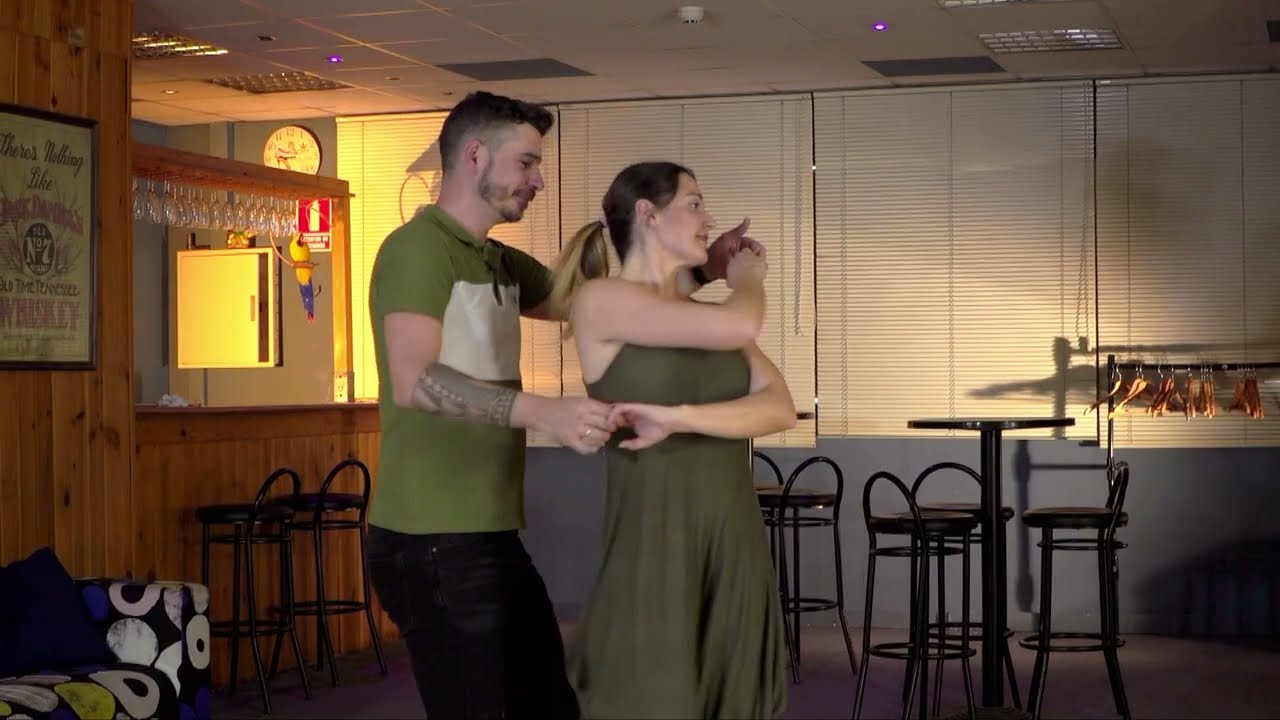 Aprende a bailar bachata desde cero paso a paso #4. El Abanico.