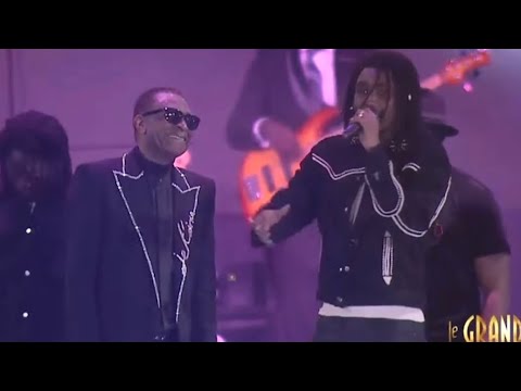 Duo de L’année, Wally Seck débarque au Grand Baal de Youssou Ndour et fait exploser l’esplanade du
