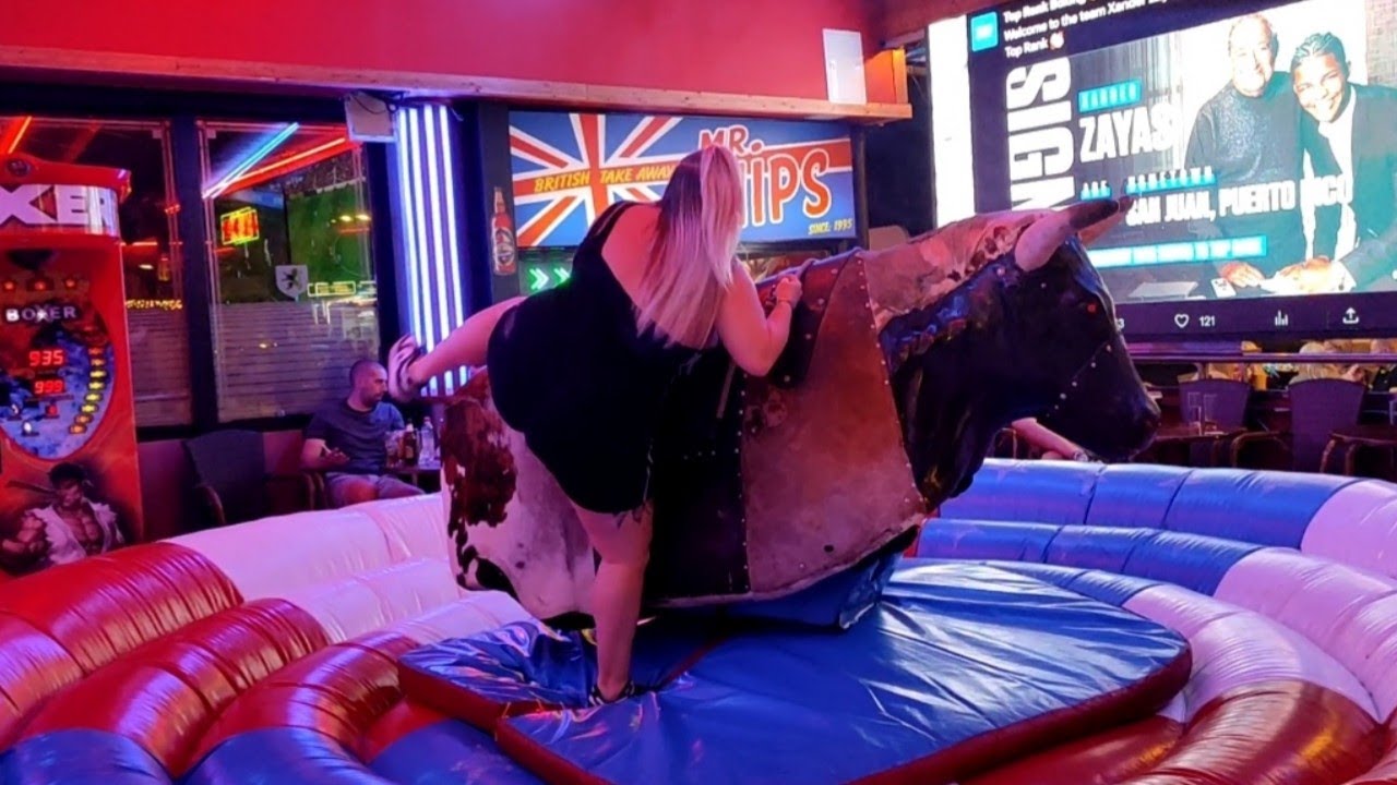 Wikend Bull Weekend bull riding 🐂 in Benidorm September 17th 2023. - YouTube
