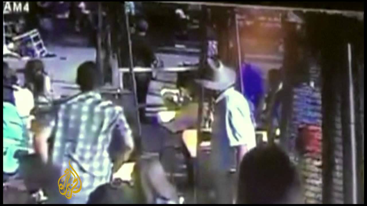 سائق أمريكي يصطدم بأشخاص في كاليفورنيا